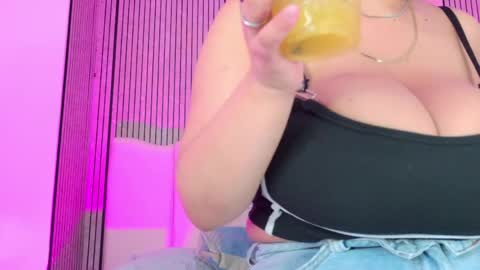Sofia online show from 04/28/26, 03:00