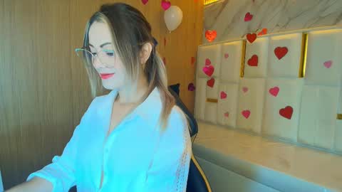 Snapshot of sofia_nova_tf chatting on 02/21/26, 02:07 sofi online show from 02/21/26, 02:07