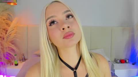 SOFIA PAMELA online show from 09/24/25, 07:28