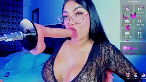 Snapshot of sofia_riot1 chatting on 07/19/26, 02:26 sofia online show from 07/19/26, 02:26