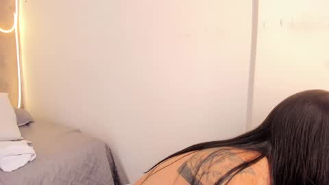 Snapshot of sofia_riveraa chatting on 12/02/24, 11:51 SOFIA online show from 12/02/24, 11:51