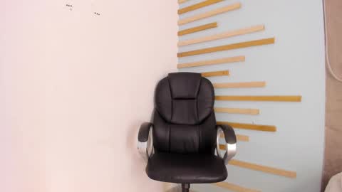 Snapshot of sofia_riveraa chatting on 12/05/24, 08:11 SOFIA online show from 12/05/24, 08:11