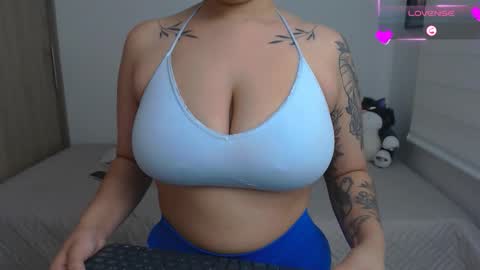 Snapshot of sofia_stonee1 chatting on 02/14/26, 06:04 kanella valery online show from 02/14/26, 06:04