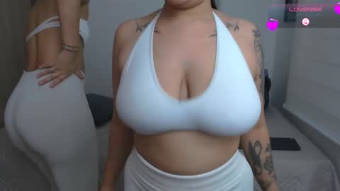 Snapshot of sofia_stonee1 chatting on 02/18/26, 05:42 kanella valery online show from 02/18/26, 05:42