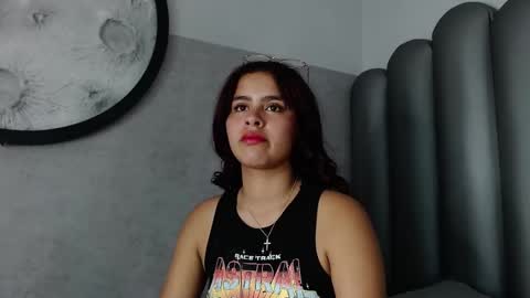 Sofa online show from 09/30/25, 12:37