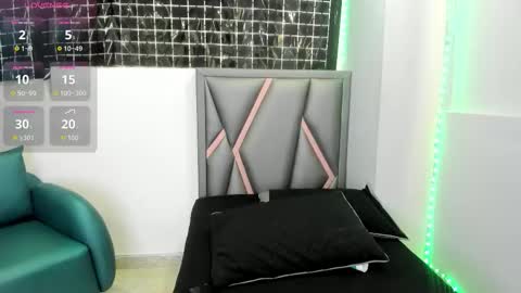 Sofa online show from 11/13/25, 12:59