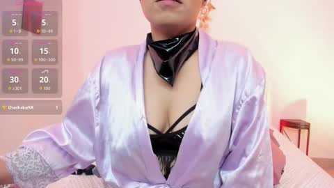 Snapshot of sofia_walke chatting on 01/14/26, 01:22 Sofia walke online show from 01/14/26, 01:22