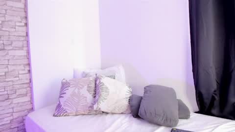 sofiaalarson online show from 04/08/26, 04:18