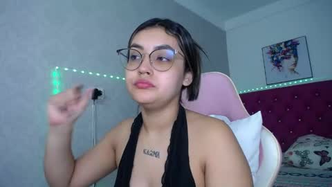 Sofia online show from 05/09/26, 11:48