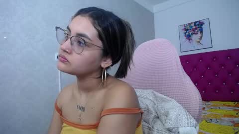 Sofia online show from 05/26/26, 05:20