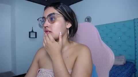 Sofia online show from 06/09/26, 12:28