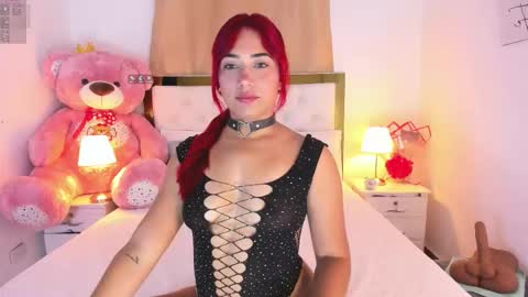 Sara online show from 09/27/25, 01:21