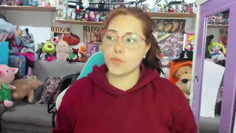 Sofia online show from 10/20/25, 08:31