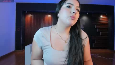 Sofia caramel online show from 10/26/25, 01:28