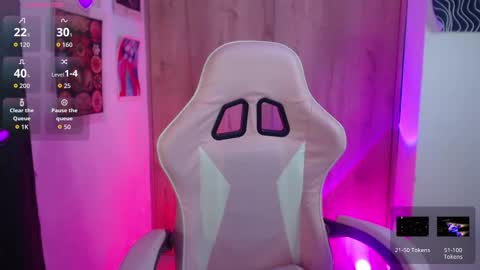       online show from 10/24/25, 05:37