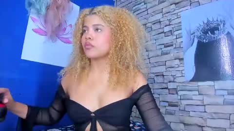 Snapshot of sofiacastillo01 chatting on 03/10/25, 10:02 sofiacastillo01 online show from 03/10/25, 10:02
