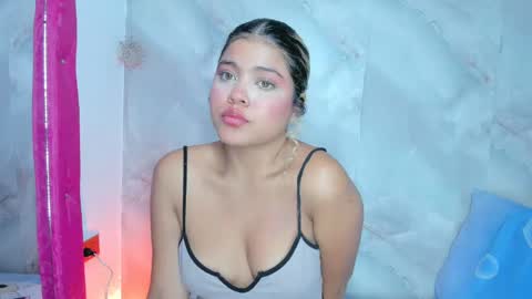 Snapshot of sofiacastillo01 chatting on 06/02/26, 03:36 sofiacastillo01 online show from 06/02/26, 03:36