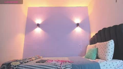 Snapshot of sofiaclaus_19 chatting on 03/06/25, 04:19 Sofia online show from 03/06/25, 04:19