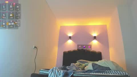 Snapshot of sofiaclaus_19 chatting on 10/21/25, 04:46 Sofia online show from 10/21/25, 04:46