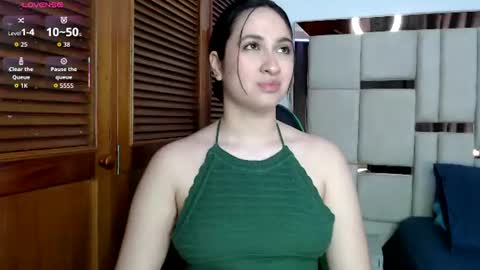 sofiaduque_26 online show from 07/27/26, 07:54