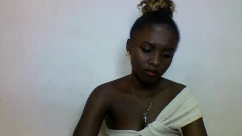 sofia online show from 03/02/26, 05:52