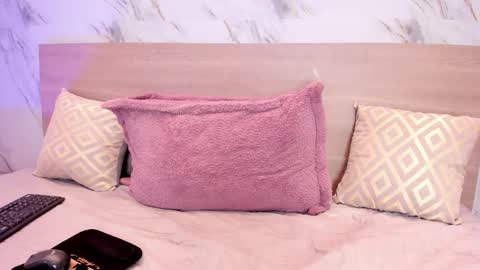 SOFI  online show from 12/13/25, 07:53