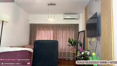 Snapshot of sofialopezzzz chatting on 06/21/26, 04:20 sofialopezzzz online show from 06/21/26, 04:20