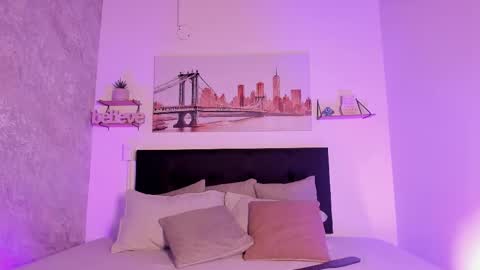 Snapshot of sofialujan_ chatting on 02/17/26, 11:55 sofialujan_ online show from 02/17/26, 11:55