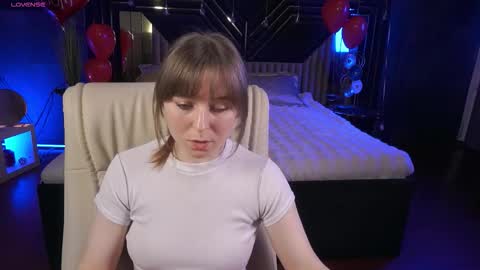 SofiaLuxuryy online show from 02/15/26, 09:33