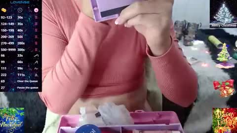 Snapshot of sofiamadisson chatting on 12/23/24, 01:13 Sofia Madisson online show from 12/23/24, 01:13