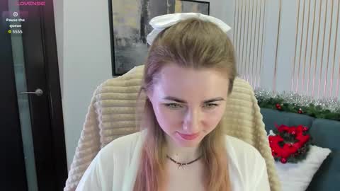 Snapshot of sofiangelaa chatting on 01/07/26, 12:46 Sofia online show from 01/07/26, 12:46