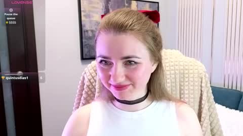 Snapshot of sofiangelaa chatting on 02/06/26, 01:21 Sofia online show from 02/06/26, 01:21