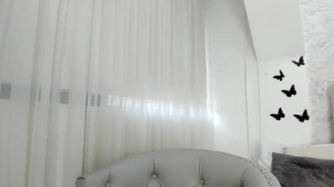 Snapshot of sofiarios04 chatting on 12/26/24, 12:05 Sofia online show from 12/26/24, 12:05