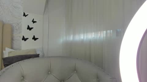 Snapshot of sofiarios04 chatting on 12/29/24, 12:12 Sofia online show from 12/29/24, 12:12