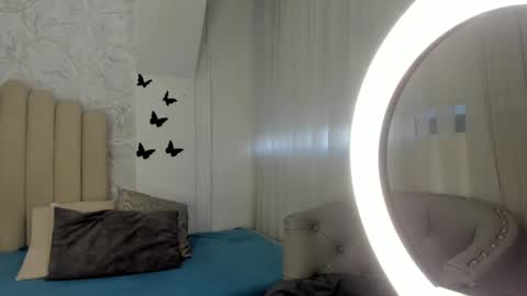 Snapshot of sofiarios04 chatting on 02/13/25, 12:43 Sofia online show from 02/13/25, 12:43