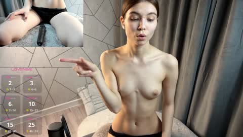 Snapshot of sofiasuper chatting on 02/04/25, 12:11 Sofia online show from 02/04/25, 12:11