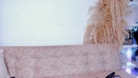   online show from 02/09/25, 01:56