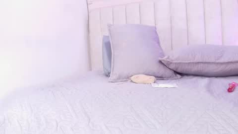 Snapshot of sofiavelezz_ chatting on 02/27/26, 11:54 Sofia Velez online show from 02/27/26, 11:54