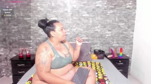 Snapshot of sofie_storm chatting on 01/31/25, 10:20 Vicky online show from 01/31/25, 10:20