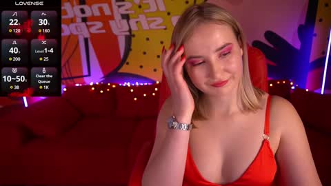 Snapshot of sofiebloom chatting on 01/23/25, 09:50 Sofie online show from 01/23/25, 09:50