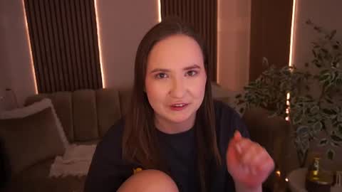 Sofie online show from 07/14/26, 10:48
