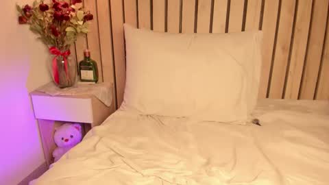 Sofie online show from 10/11/25, 12:32