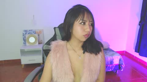 sofii__777 online show from 12/01/25, 06:46