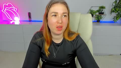 Snapshot of sofii_darling chatting on 02/13/26, 06:15 sofii_darling online show from 02/13/26, 06:15