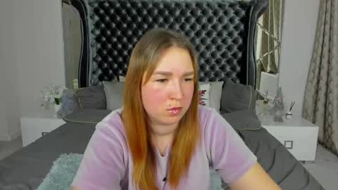 Snapshot of sofii_darling chatting on 02/22/26, 05:33 sofii_darling online show from 02/22/26, 05:33