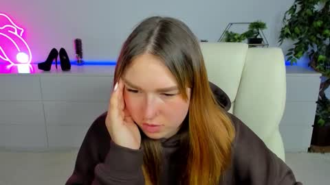 Snapshot of sofii_darling chatting on 02/25/26, 06:39 sofii_darling online show from 02/25/26, 06:39