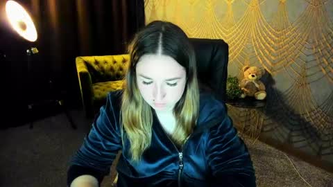 sofii_darling online show from 04/19/26, 06:10