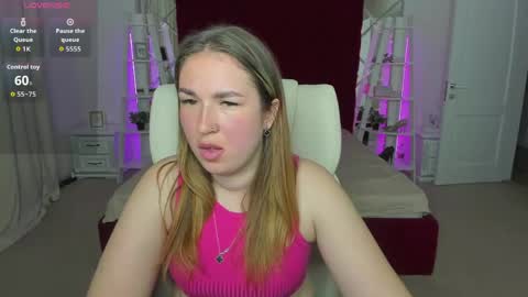 sofii_darling online show from 04/28/26, 04:45