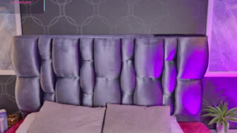 Snapshot of sofii_jones chatting on 10/11/25, 11:14 sofii_jones online show from 10/11/25, 11:14