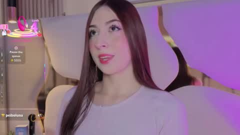 Snapshot of sofii_jones chatting on 11/20/25, 09:47 sofii_jones online show from 11/20/25, 09:47